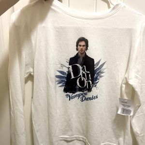 🩸XL NEW The Vampire Diaries: Damon Salvatore SUPER SOFT long sleeve shirt 🧛🏻